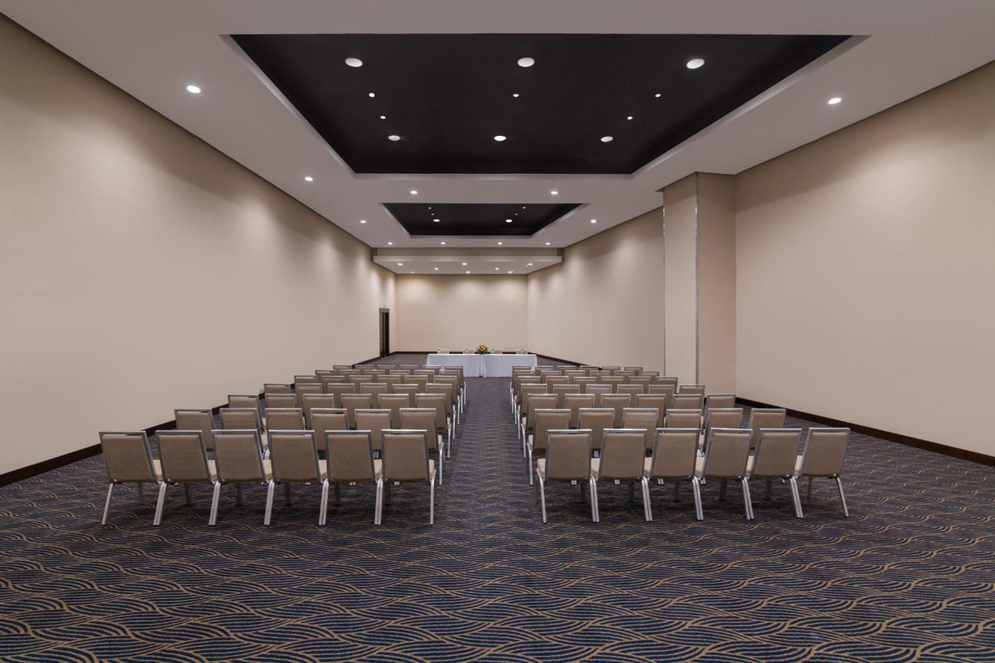 Embassy Suites By Hilton Santo Domingo Luaran gambar